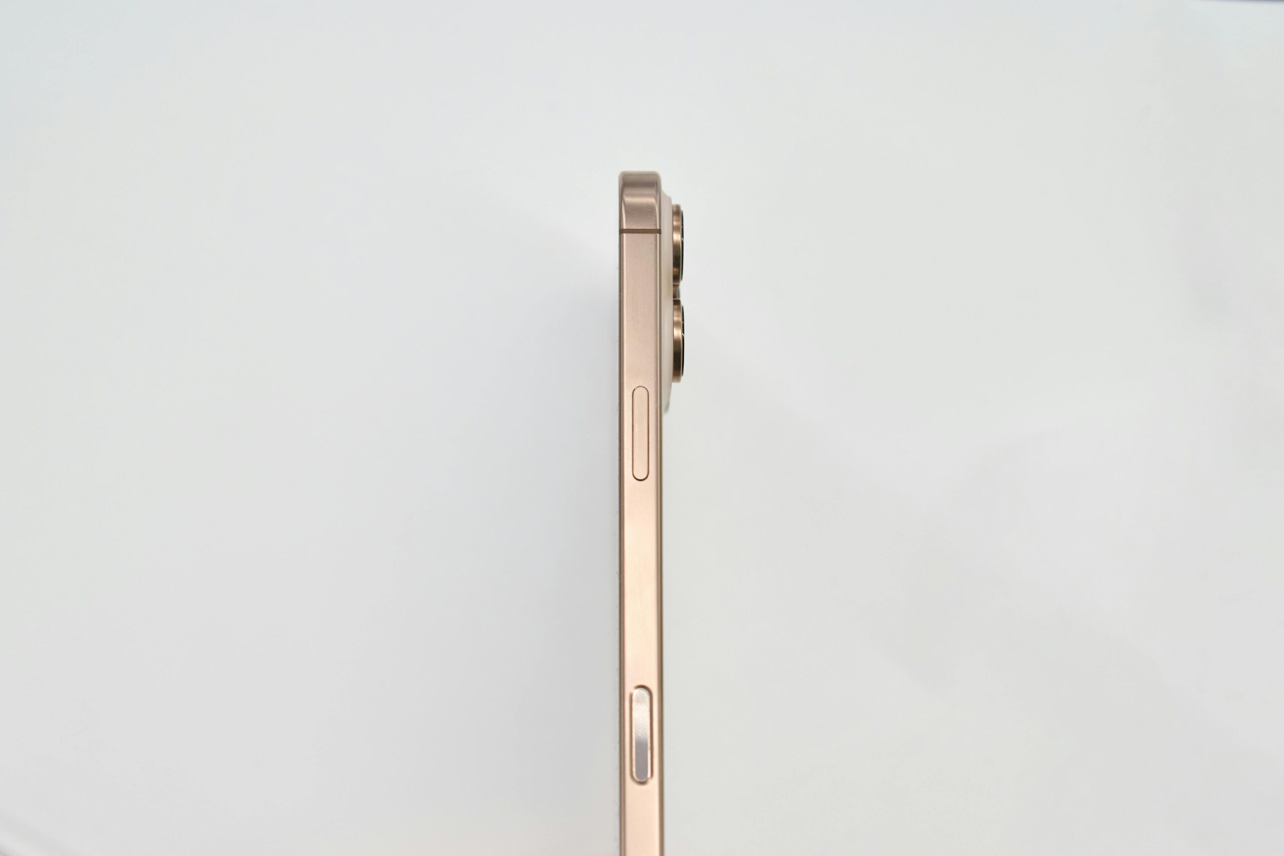 Schickes Goldenes Smartphone Profilfoto